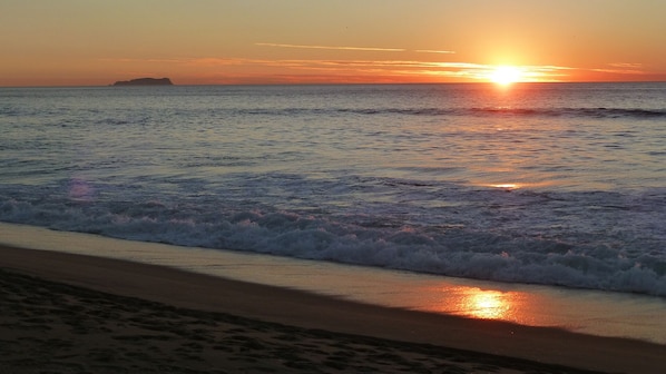 Enjoy a beautiful Sunset walk along the Imperial Beach shoreline!