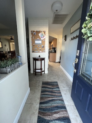 Front entrance/foyer 