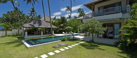 Luxury 4 Bedroom Villa3, Candidasa;