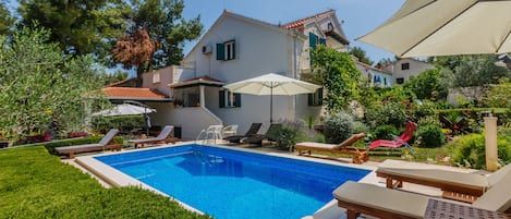 Large family villa with swimming pool and mediterranean garden