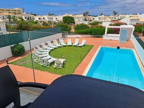 Garden, pool, sea view, beach at 500 meters