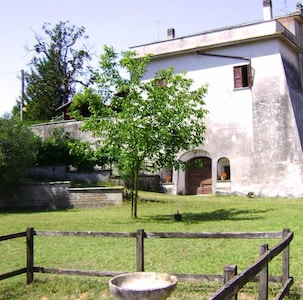 Artena: Roma - Villa rustica del 700  con giardino panoramico -