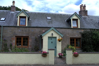 Rosemount Cottage - Garve