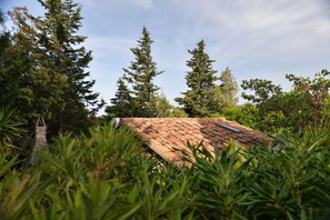 Toskana auf dem Land mit Blick aufs Meer