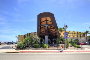 The Hawaiian Inn Beach Resort!