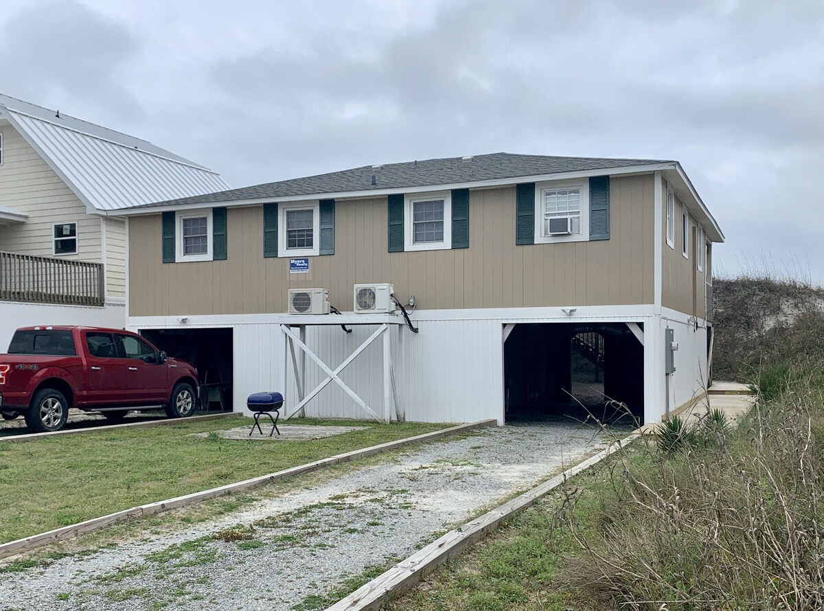 Oceanfront, PET FRIENDLY & affordable 2 Br duplex – & you can book both sides!
