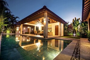 SEMINYAK,Great Value,7 Bdr,Near Beach