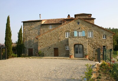 Schöne Villa mit eigenem Pool und unglaubliche Aussicht in der Nähe von Cortona