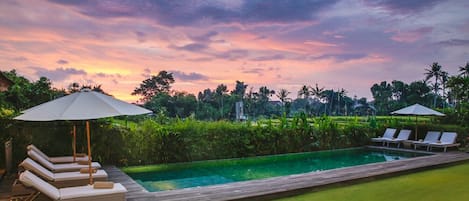 Canggu Luxury Villa & Rice Field Views