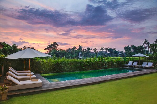 Canggu Luxury Villa & Rice Field Views