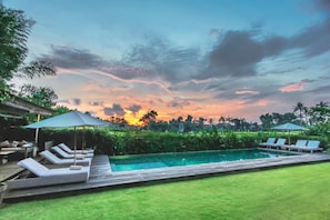 Canggu Luxury Villa & Rice Field Views