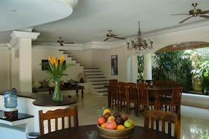 4 Bedrooms Pool Villa