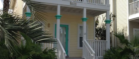 MELLOW YELLOW BEACH HOUSE