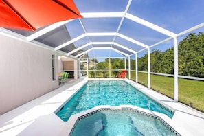 Spa and pool
