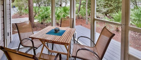 Screened in Porch