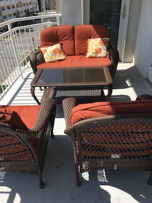 Balcony furniture...additional 4 stackable chairs not pictured