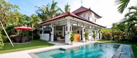 Private elegant 2 Bedroom Villa,Seminyak