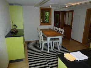 Picture 4