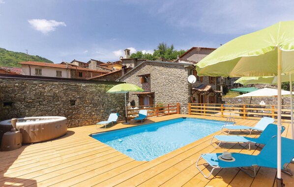 pool