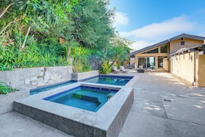 Pool | Hot Tub