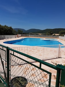 F3 of 52m ² terrace 20m ² swimming pool, Golf st tropez, the cross Valmer, 6couchages