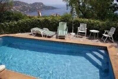  sa piscine privee dans villa vue mer pano. 300m des plages et crique