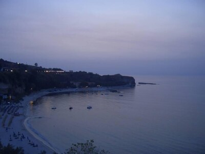 Precioso apartamento en el mar en una residencia a pocos km de Tropea