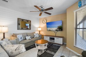 Sandpiper 2C Living Area