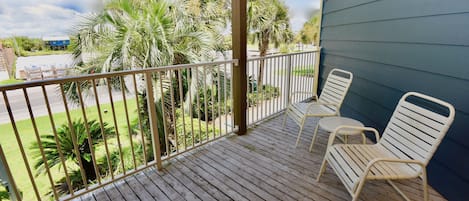 Private Corner Deck Area Facing North to Lagoon