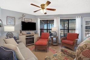 Sandpiper 7A Living Room