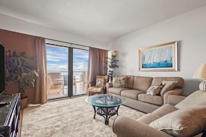 Tropical Winds 104 Living area with gulf views