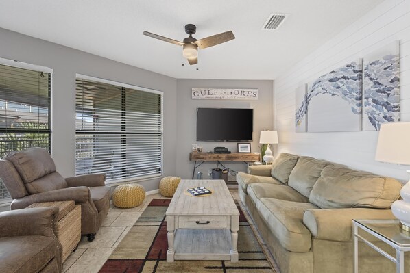 Sandpiper 11C Living Area