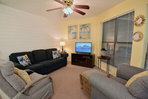 Sandpiper 4A Living Room