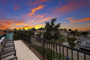 Gorgeous Rooftop Sunset Views