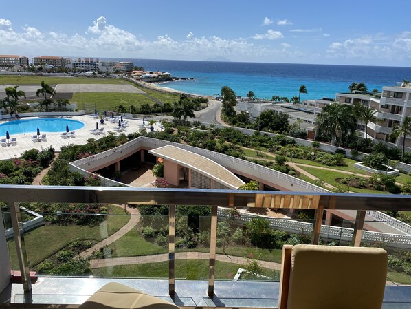 Your daily view! And you have all access to the pool and jacuzzi down below.