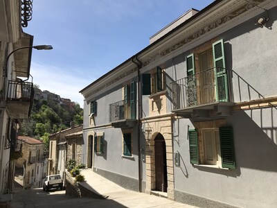 Casa Sirolli - vintage house between sea and mountains