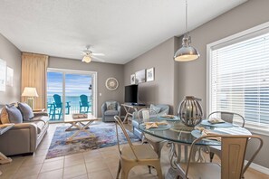Caribbean 304 Dining into Living area w/ Gulf views