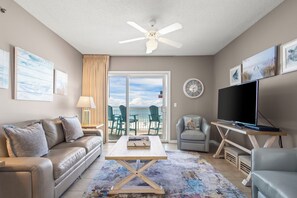 Caribbean 304 Living area into Balcony w/ Gulf views