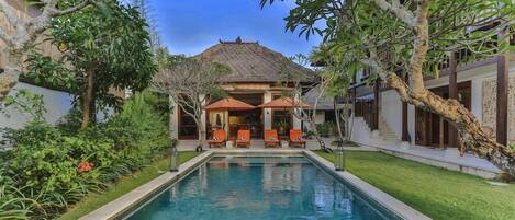 3 Bed Luxury Villa in Karma Jimbaran;