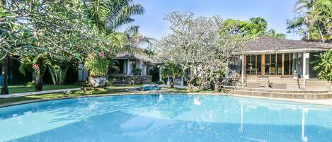 Maya,Luxury 3Bed Villa,pool,by the Beach