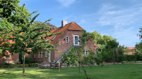 Treppenaufgang zur Ferienwohnung