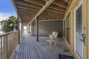 Sandpiper 14A Balcony