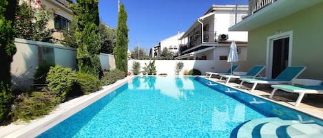 The beautiful Central Suites pool