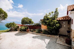 Floreika Villa.