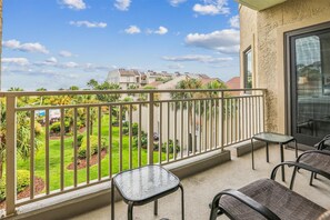 Private 3rd Floor Balcony at 336 Shorewood