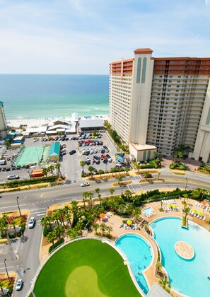 This photo was taken from the 10th-floor pool