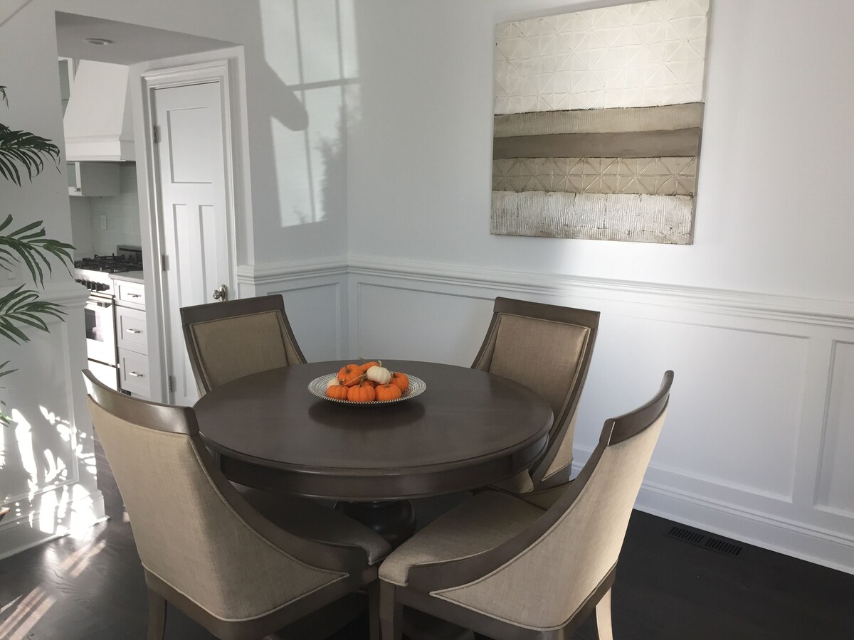 Greenwich, CT Hotel Alternative Completely Renovated High End Townhouse