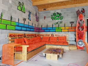 LA TERRASSE COUVERTE