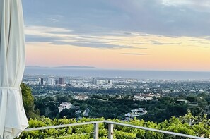 Upper Deck Ocean view - part of a 360-degree ocean, city, mountain view