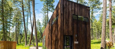 The Blackfoot cabin at Stoner Creek Cabins